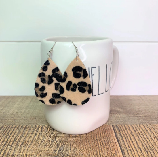 Screenshot 2021-07-05 at 5.09.21 PM Earrings Teardrop Cheetah Jewelry - Image 1