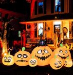Halloween Inflatable Yard Decoration 8ft Pumpkins & Cat With LED Lights